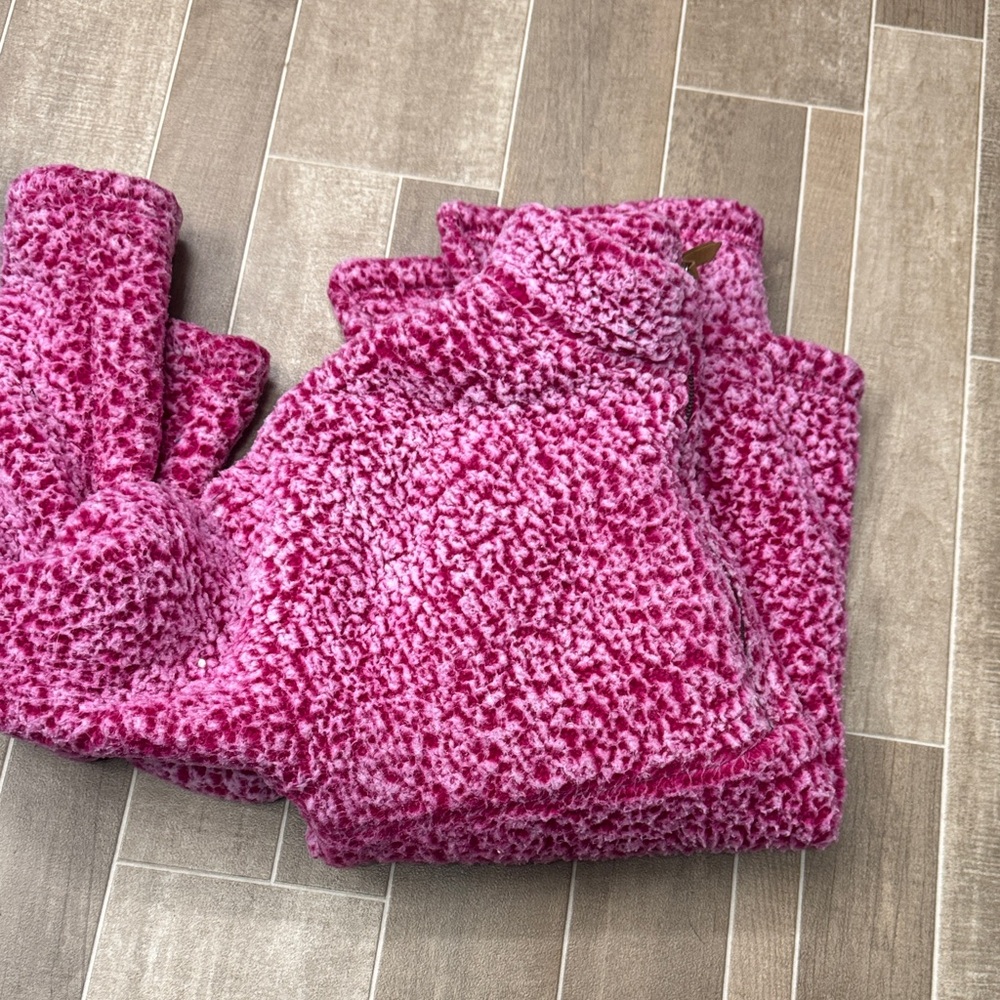Time and Tru Pink Textured Fleece Jacket